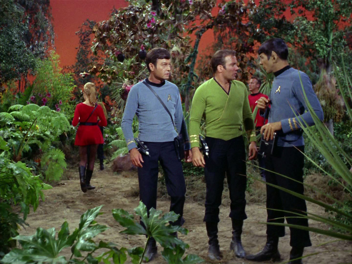 ariane179254_StarTrek_2x05_TheApple_0197.jpg