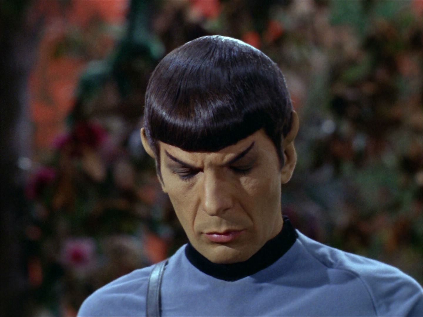 ariane179254_StarTrek_2x05_TheApple_0284.jpg