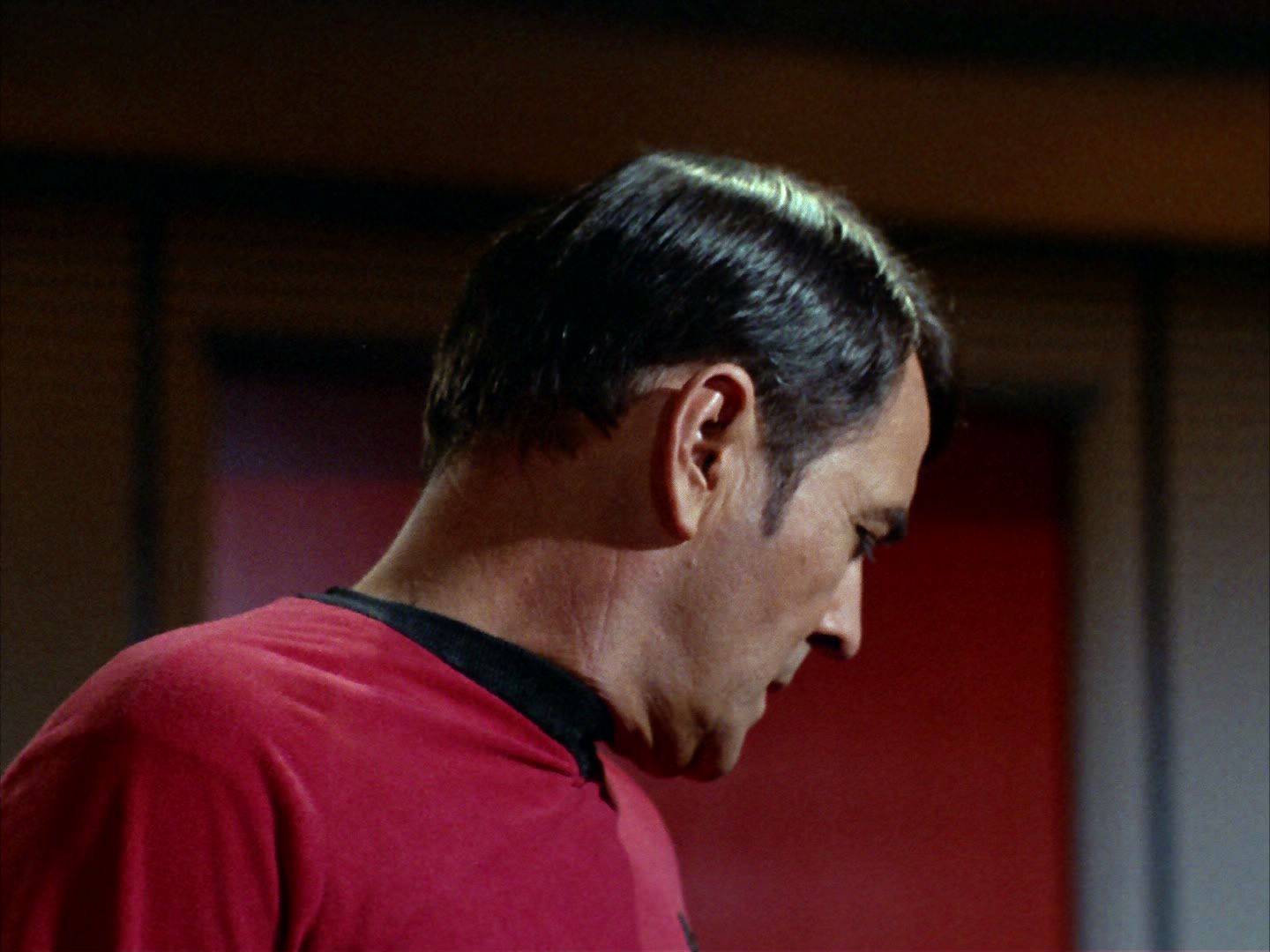 ariane179254_StarTrek_2x05_TheApple_0335.jpg
