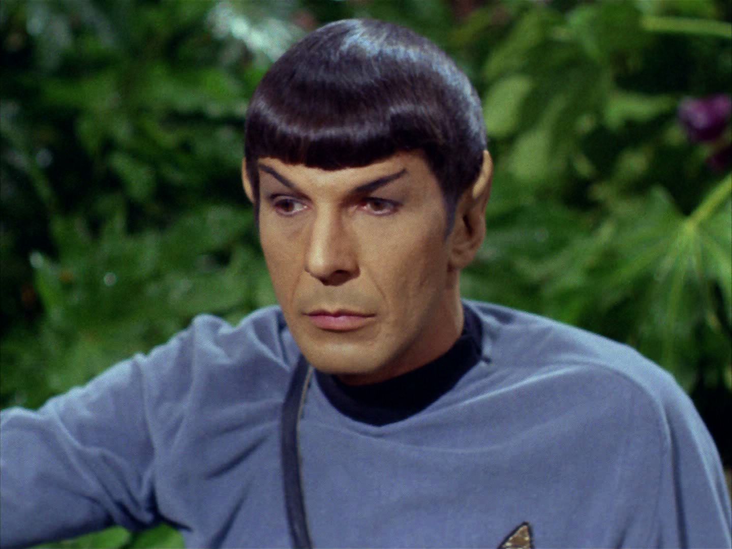 ariane179254_StarTrek_2x05_TheApple_0379.jpg