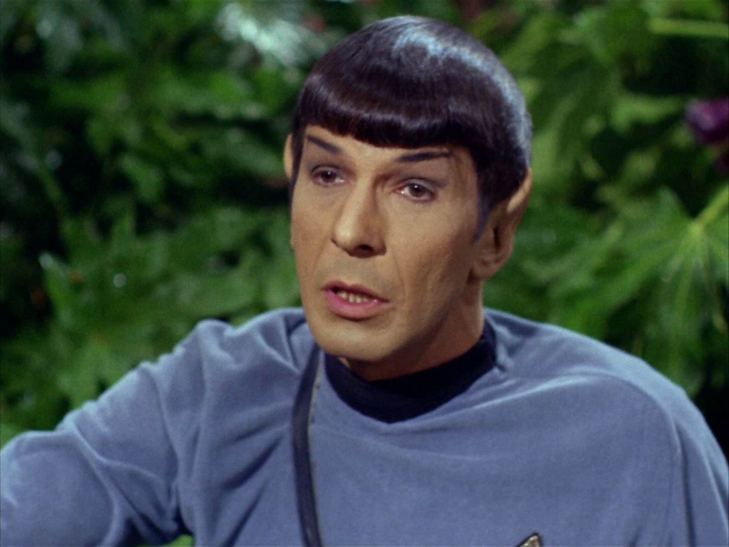 ariane179254_StarTrek_2x05_TheApple_0389.jpg