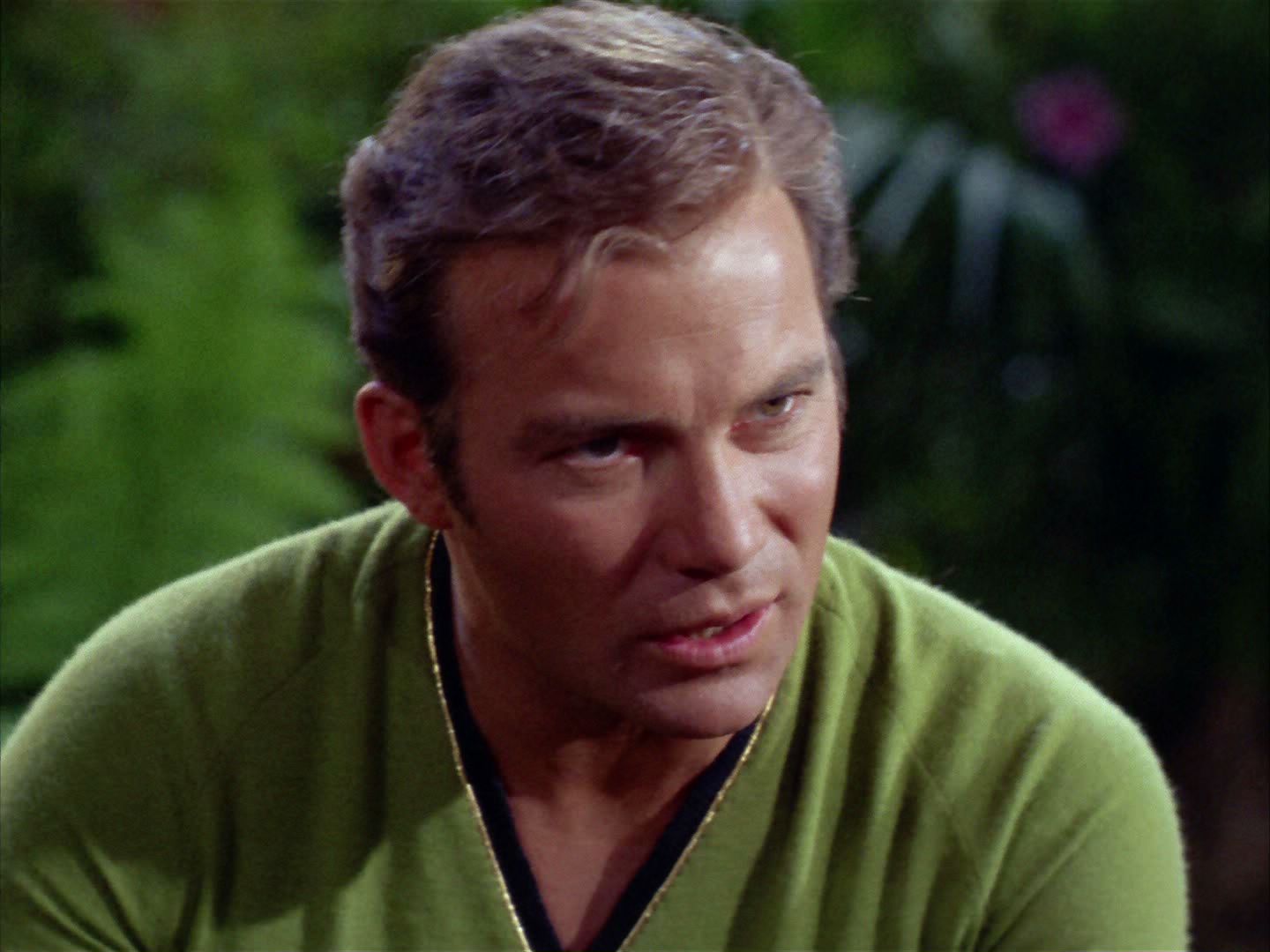 ariane179254_StarTrek_2x05_TheApple_0393.jpg