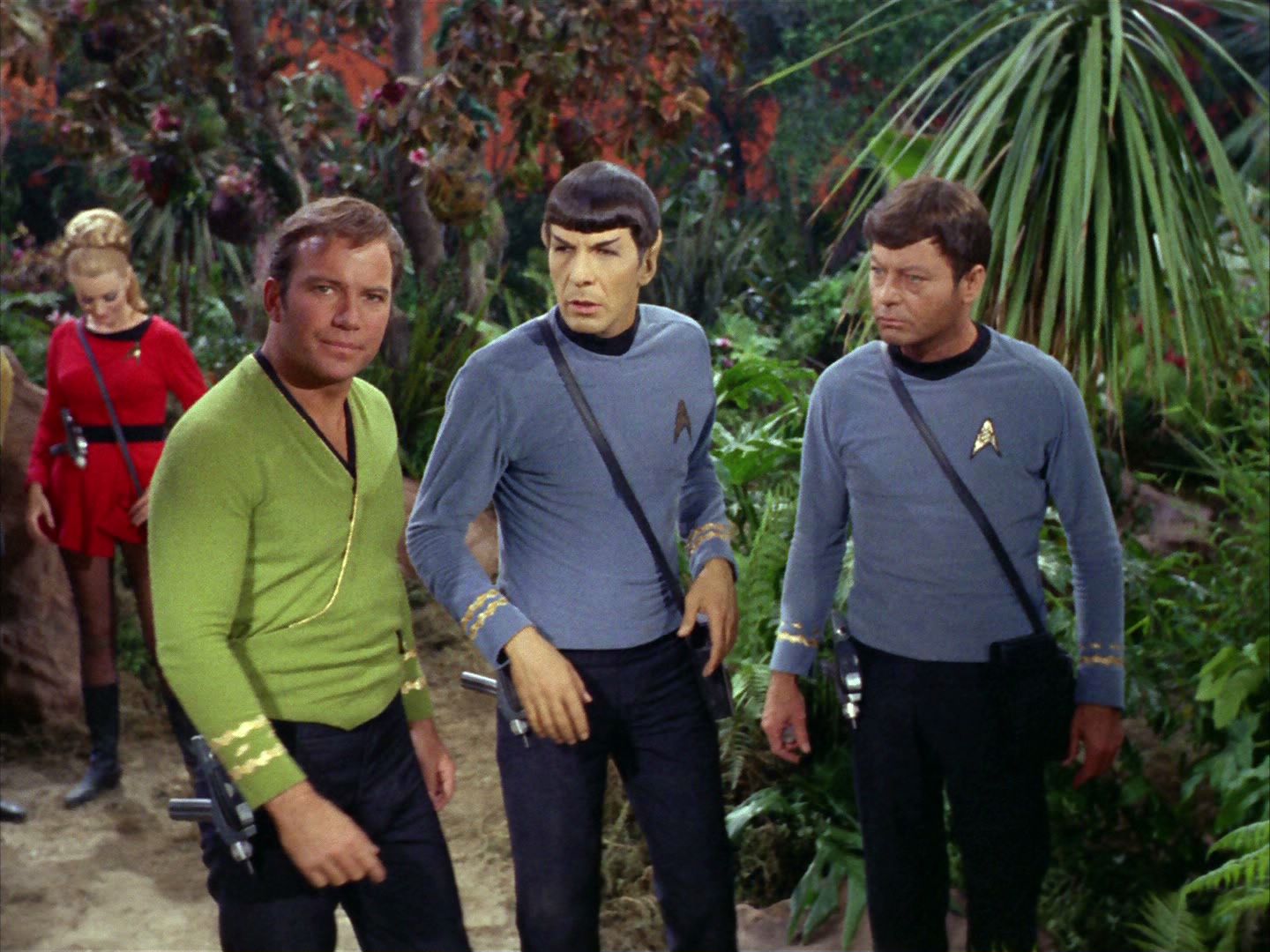 ariane179254_StarTrek_2x05_TheApple_0408.jpg