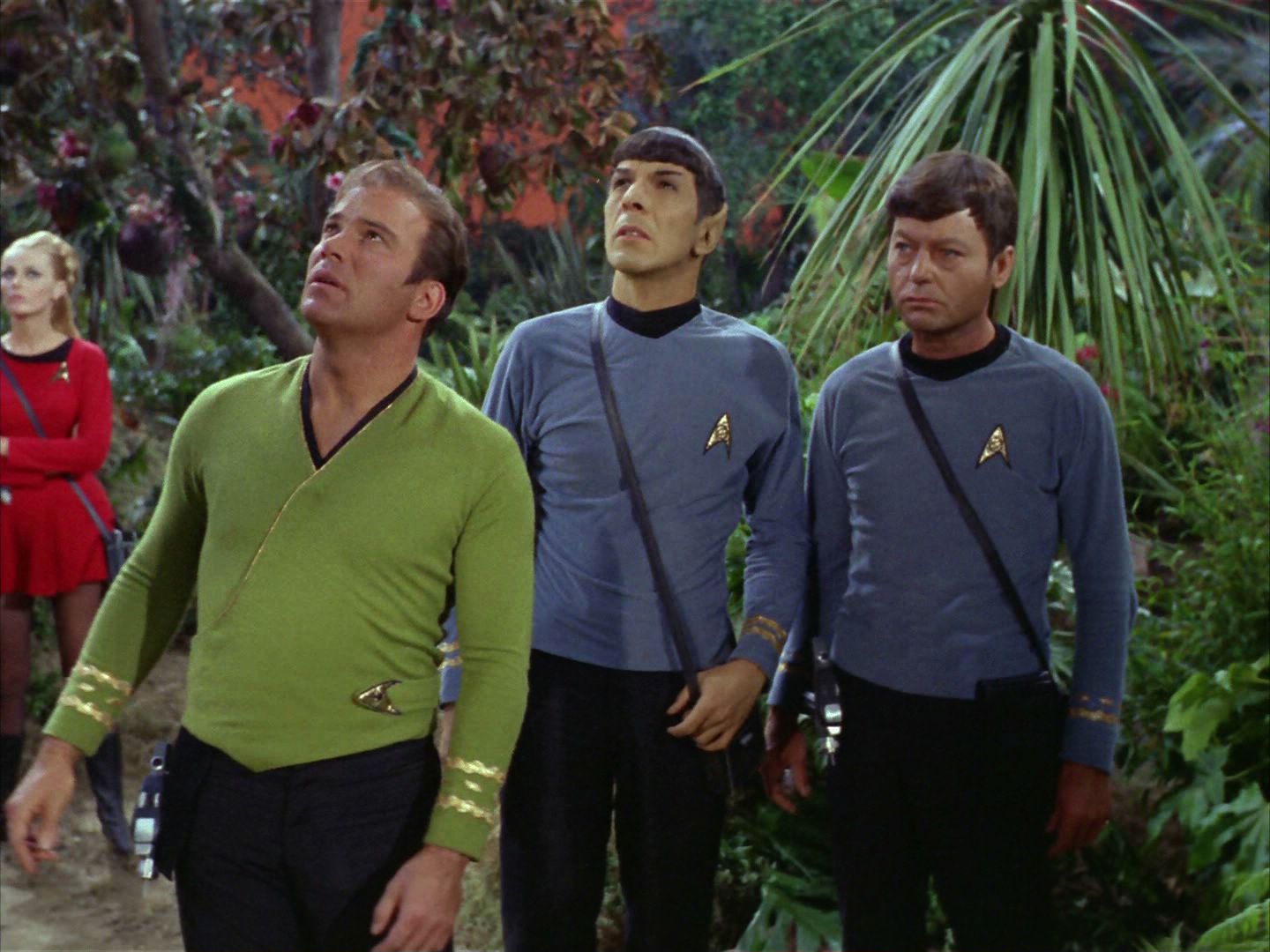 ariane179254_StarTrek_2x05_TheApple_0416.jpg