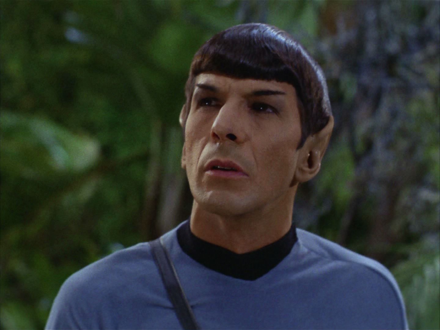ariane179254_StarTrek_2x05_TheApple_0419.jpg