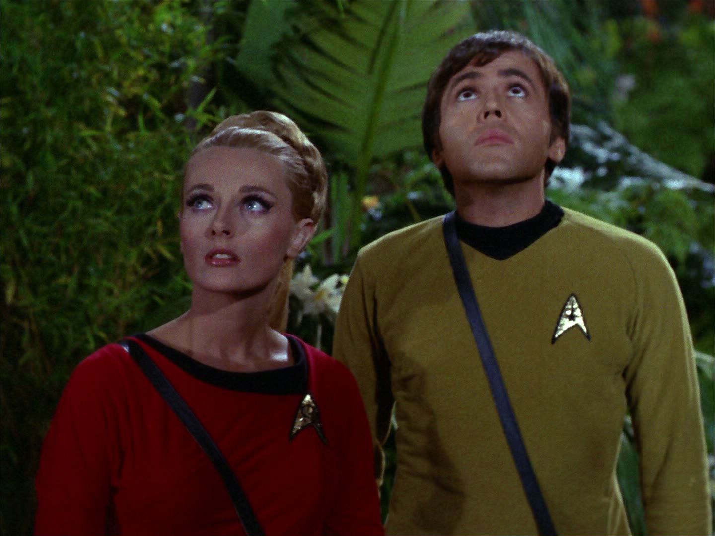 ariane179254_StarTrek_2x05_TheApple_0420.jpg