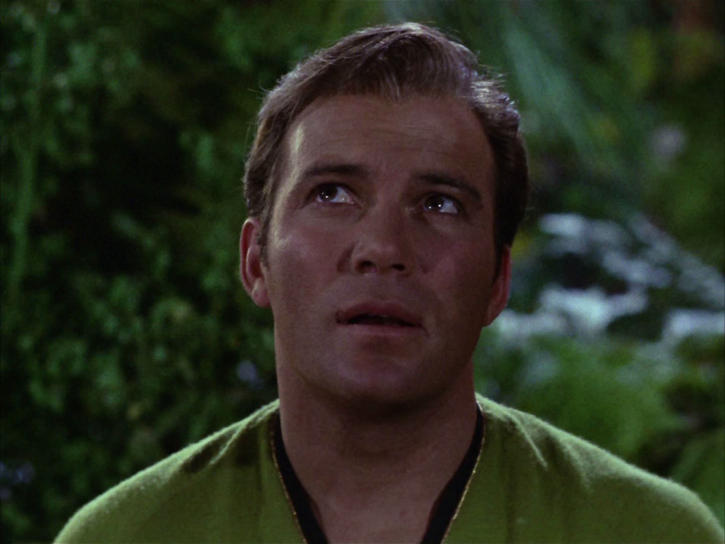 ariane179254_StarTrek_2x05_TheApple_0427.jpg