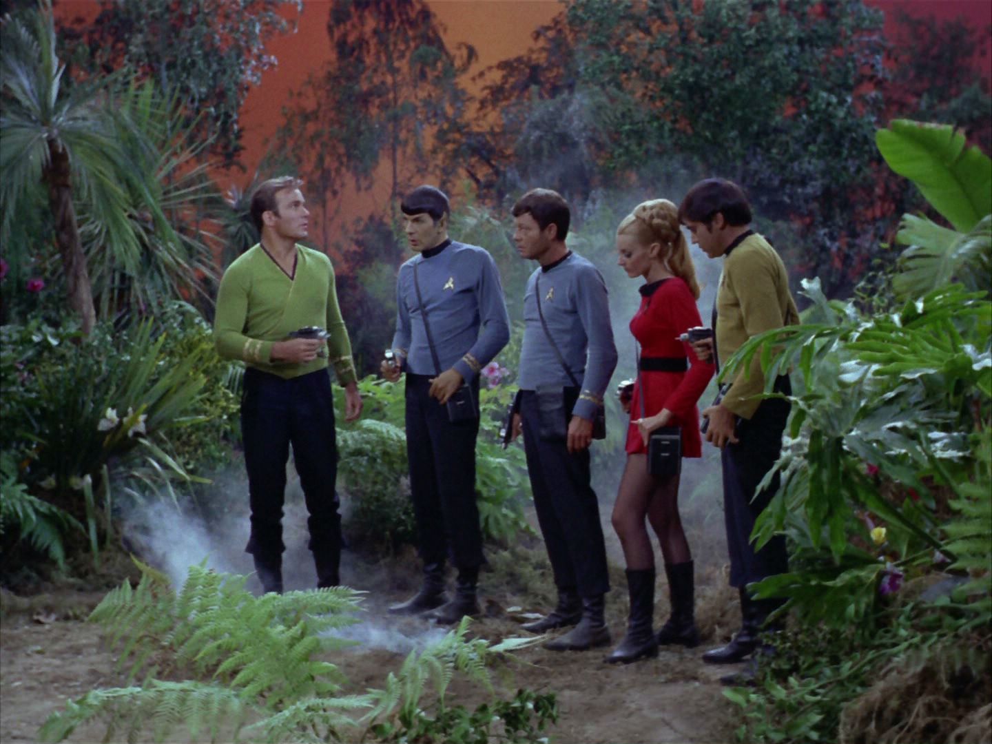 ariane179254_StarTrek_2x05_TheApple_0448.jpg