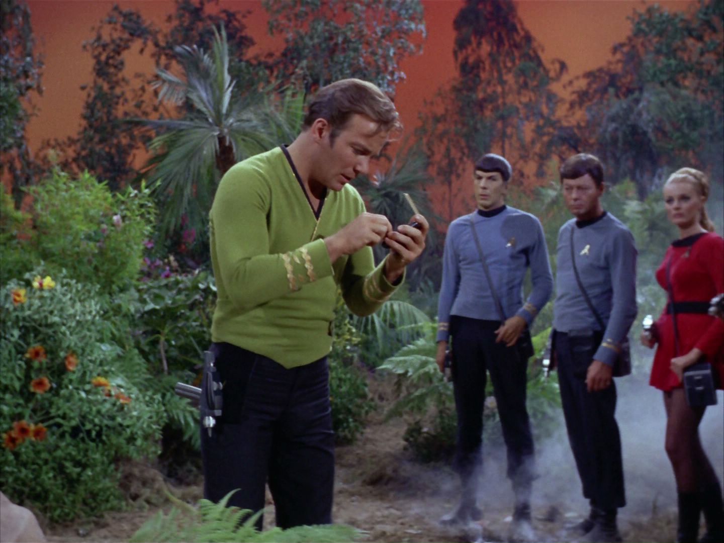 ariane179254_StarTrek_2x05_TheApple_0467.jpg