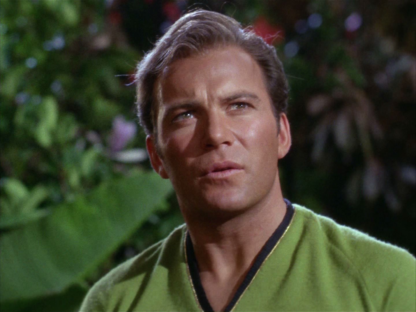 ariane179254_StarTrek_2x05_TheApple_0550.jpg