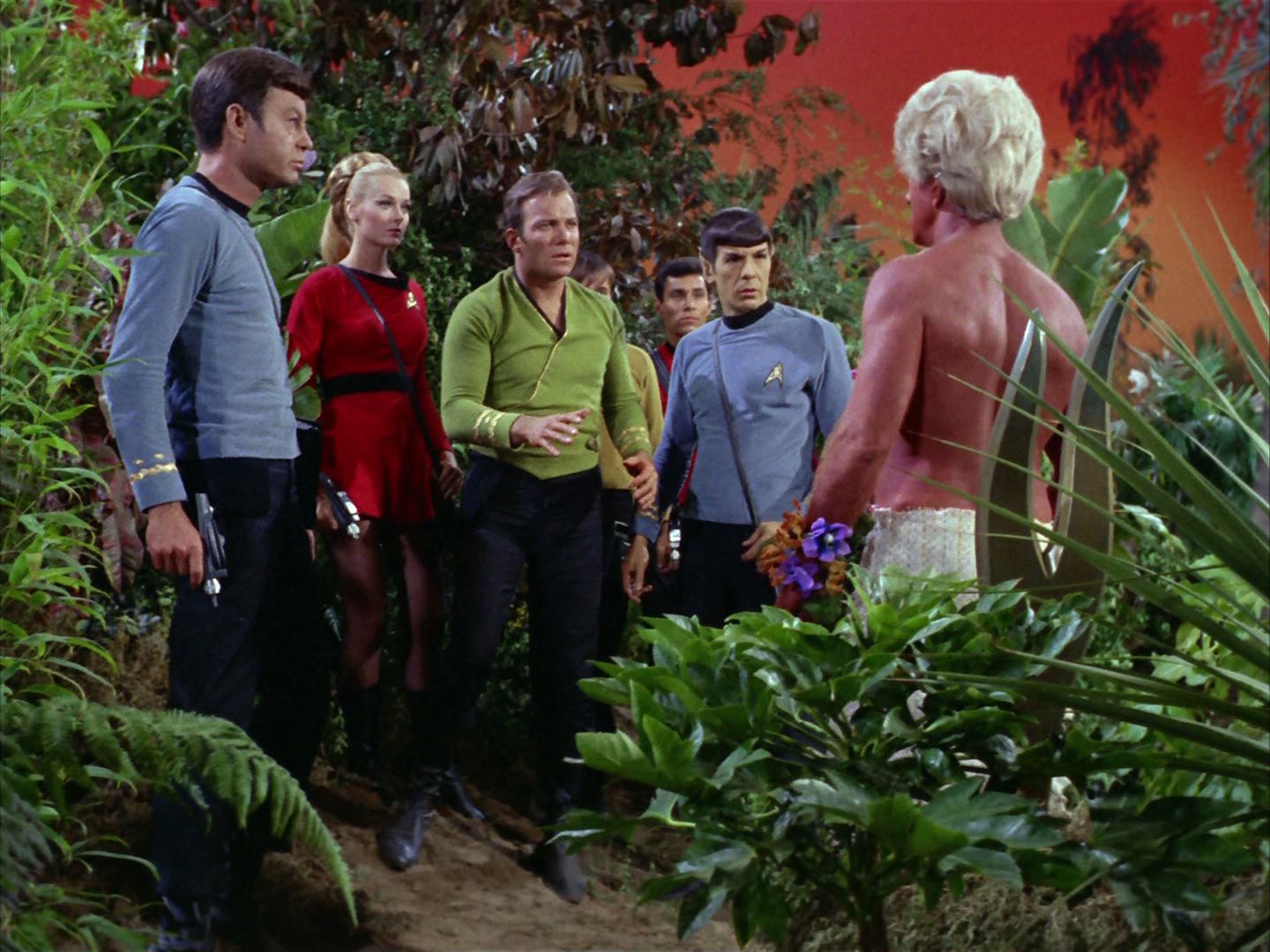 ariane179254_StarTrek_2x05_TheApple_0561.jpg
