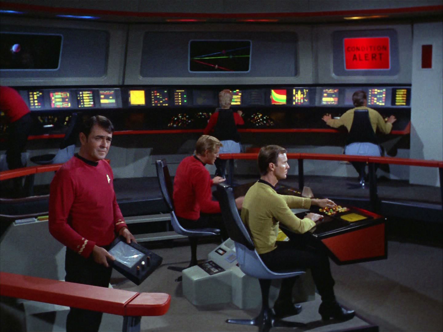 ariane179254_StarTrek_2x05_TheApple_0611.jpg