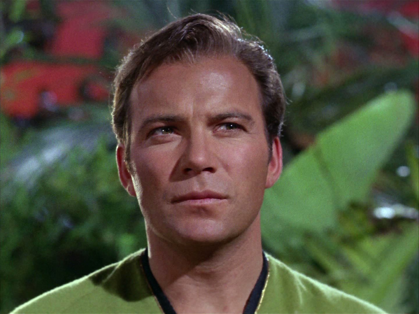 ariane179254_StarTrek_2x05_TheApple_0629.jpg