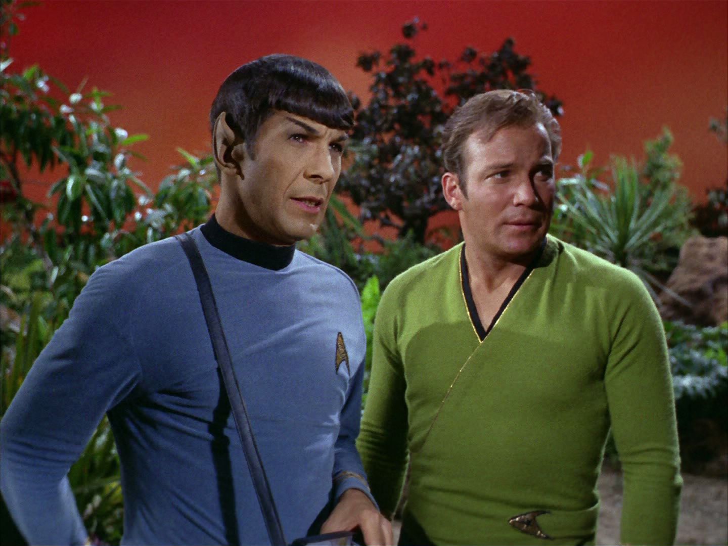 ariane179254_StarTrek_2x05_TheApple_0679.jpg