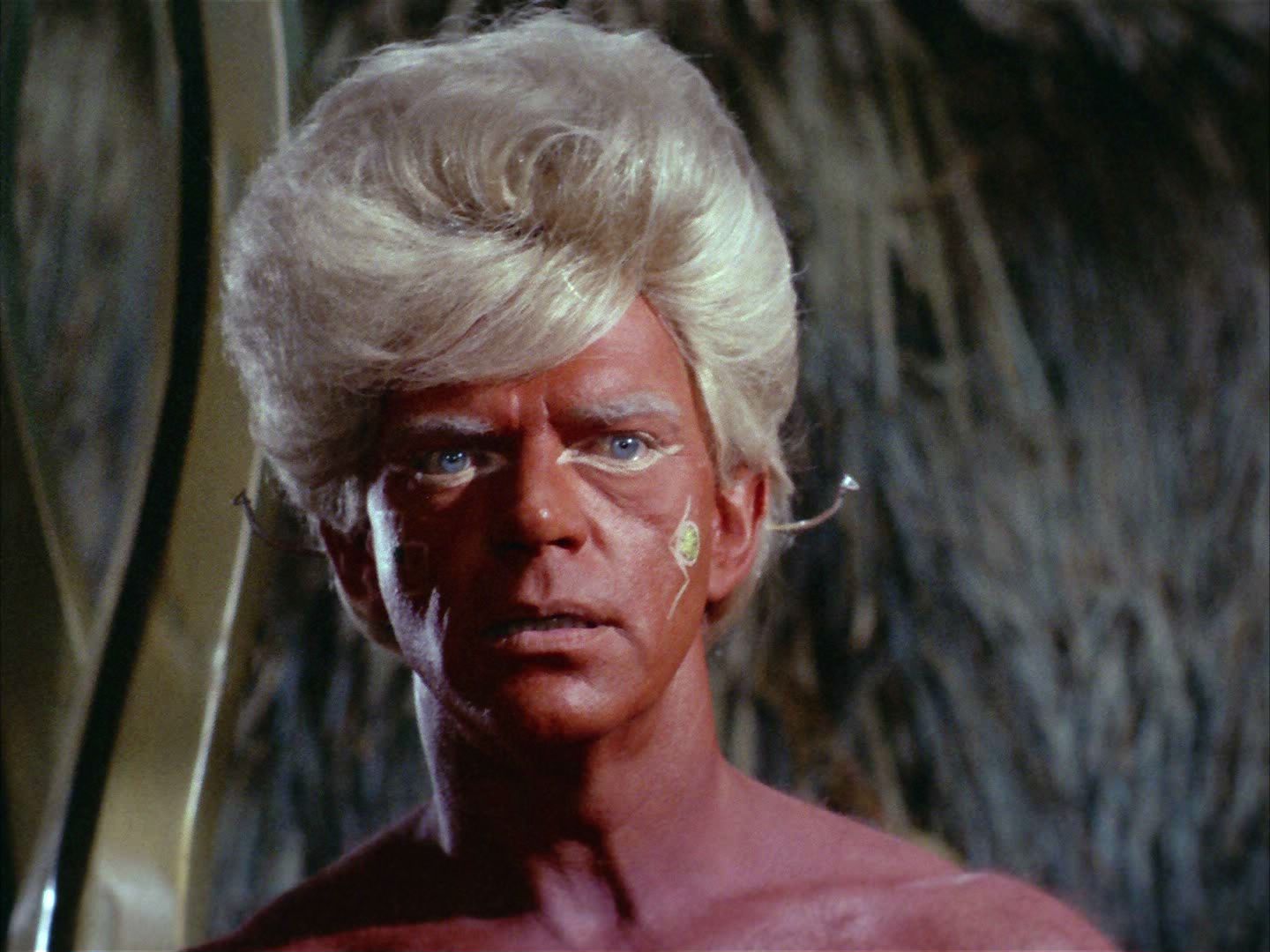 ariane179254_StarTrek_2x05_TheApple_0733.jpg