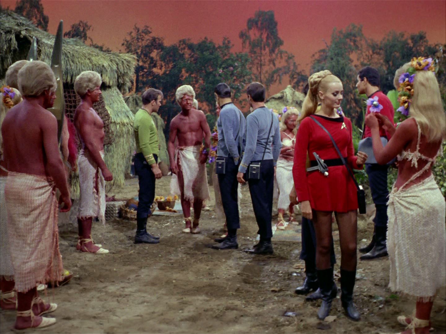 ariane179254_StarTrek_2x05_TheApple_0748.jpg