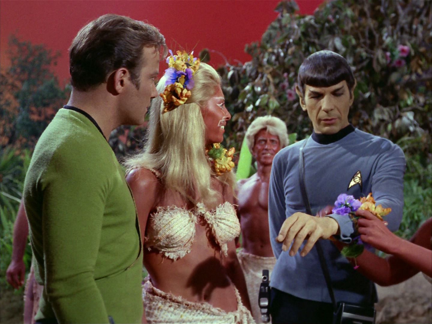 ariane179254_StarTrek_2x05_TheApple_0756.jpg
