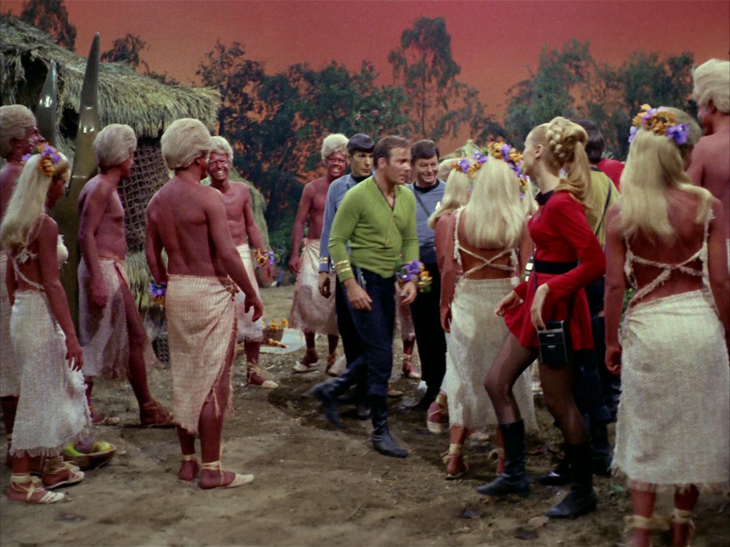 ariane179254_StarTrek_2x05_TheApple_0769.jpg