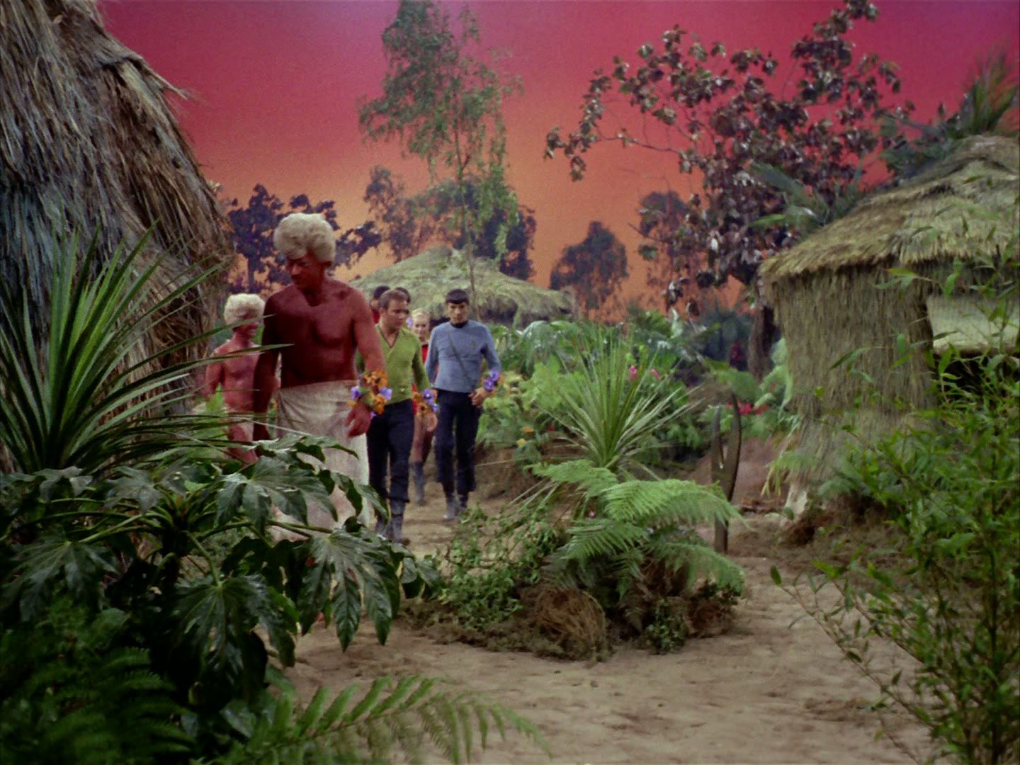 ariane179254_StarTrek_2x05_TheApple_0773.jpg