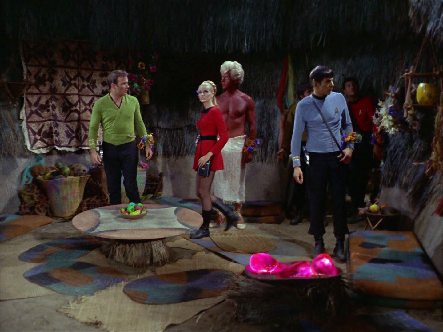 ariane179254_StarTrek_2x05_TheApple_0782.jpg