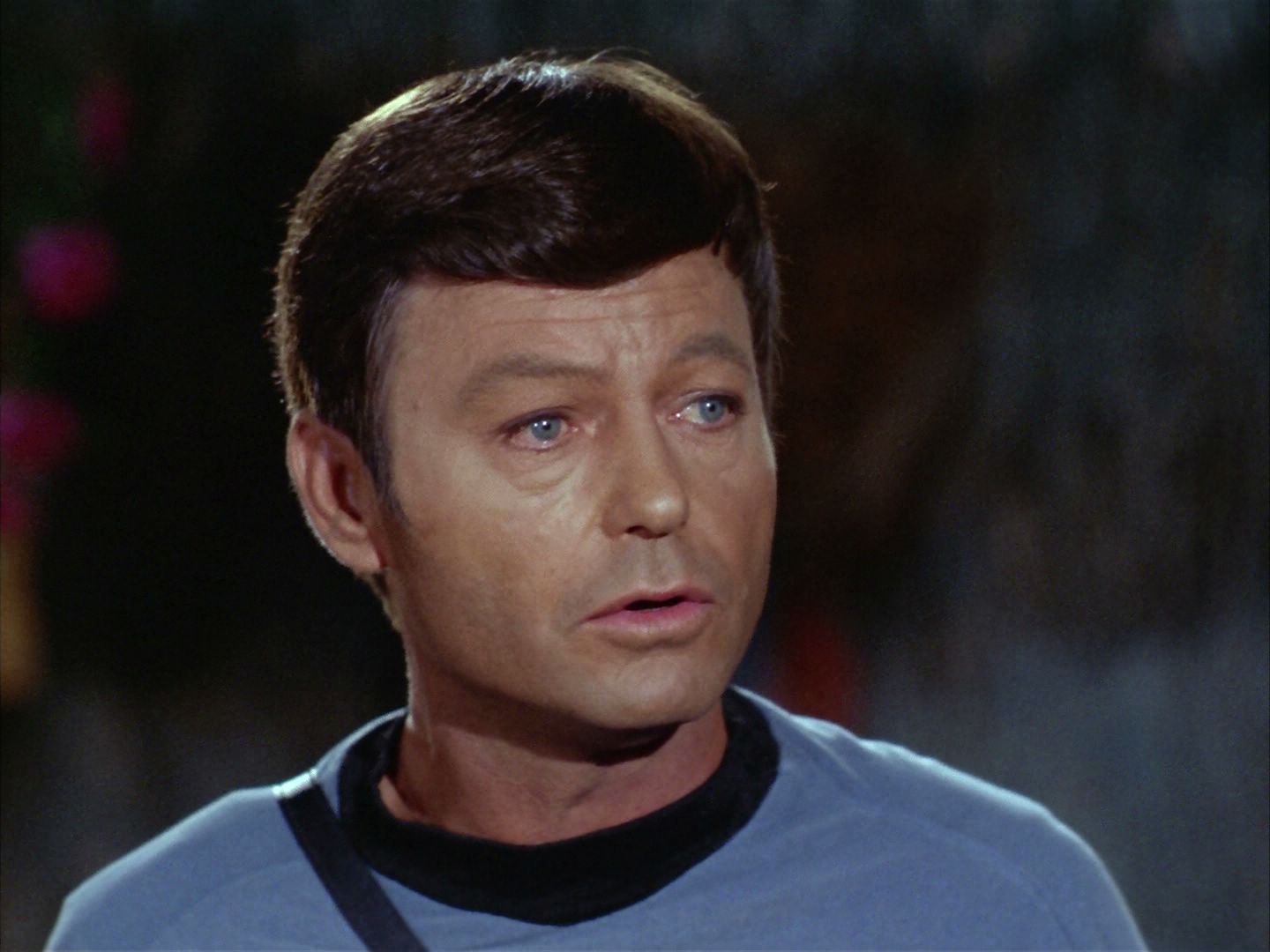 ariane179254_StarTrek_2x05_TheApple_0821.jpg