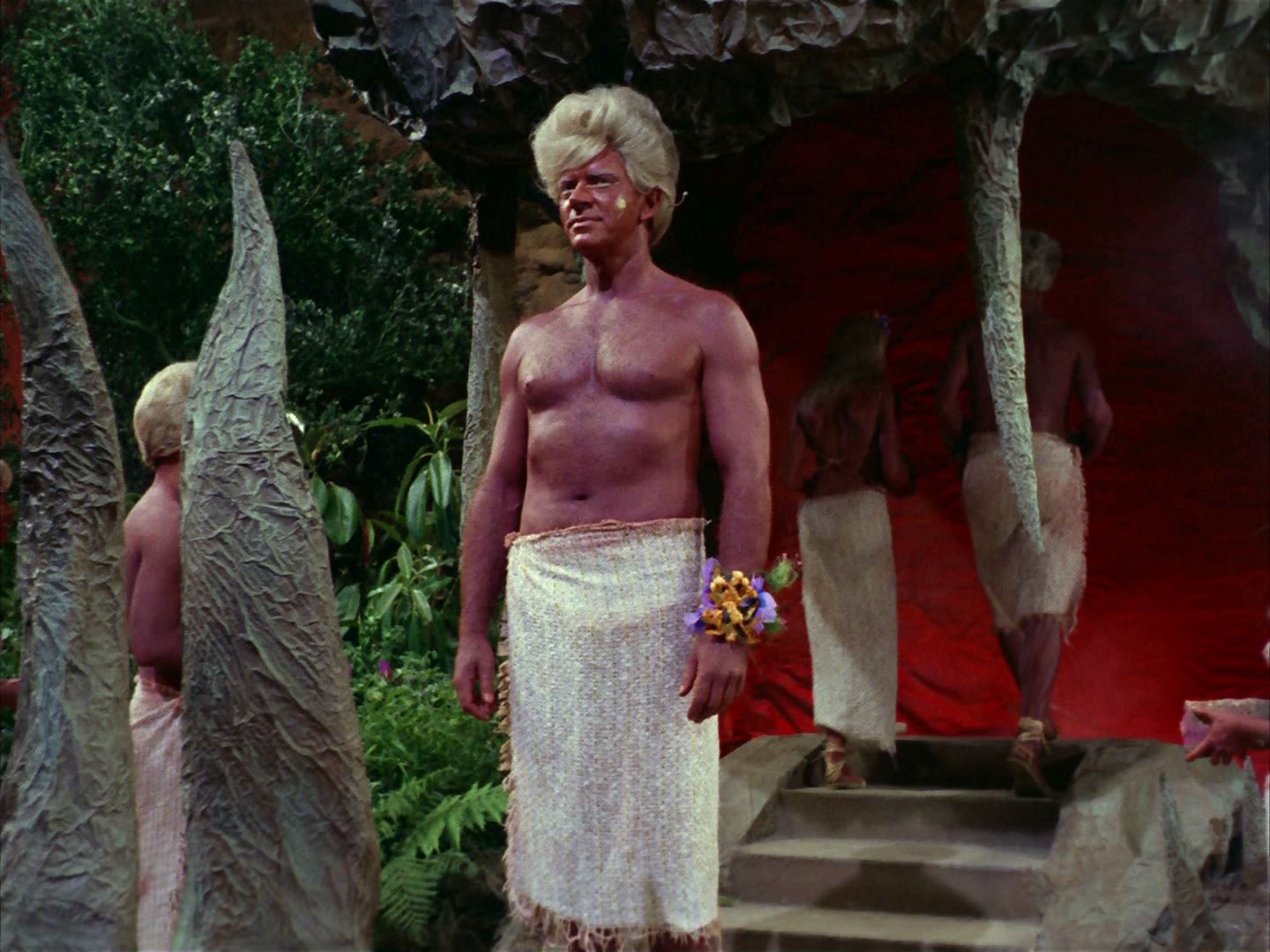 ariane179254_StarTrek_2x05_TheApple_0851.jpg