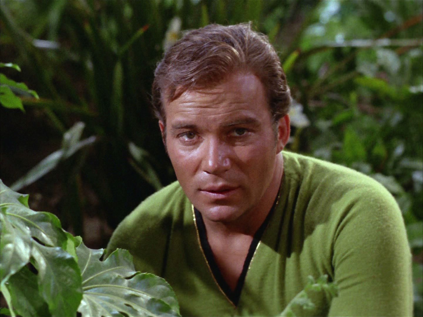 ariane179254_StarTrek_2x05_TheApple_0917.jpg