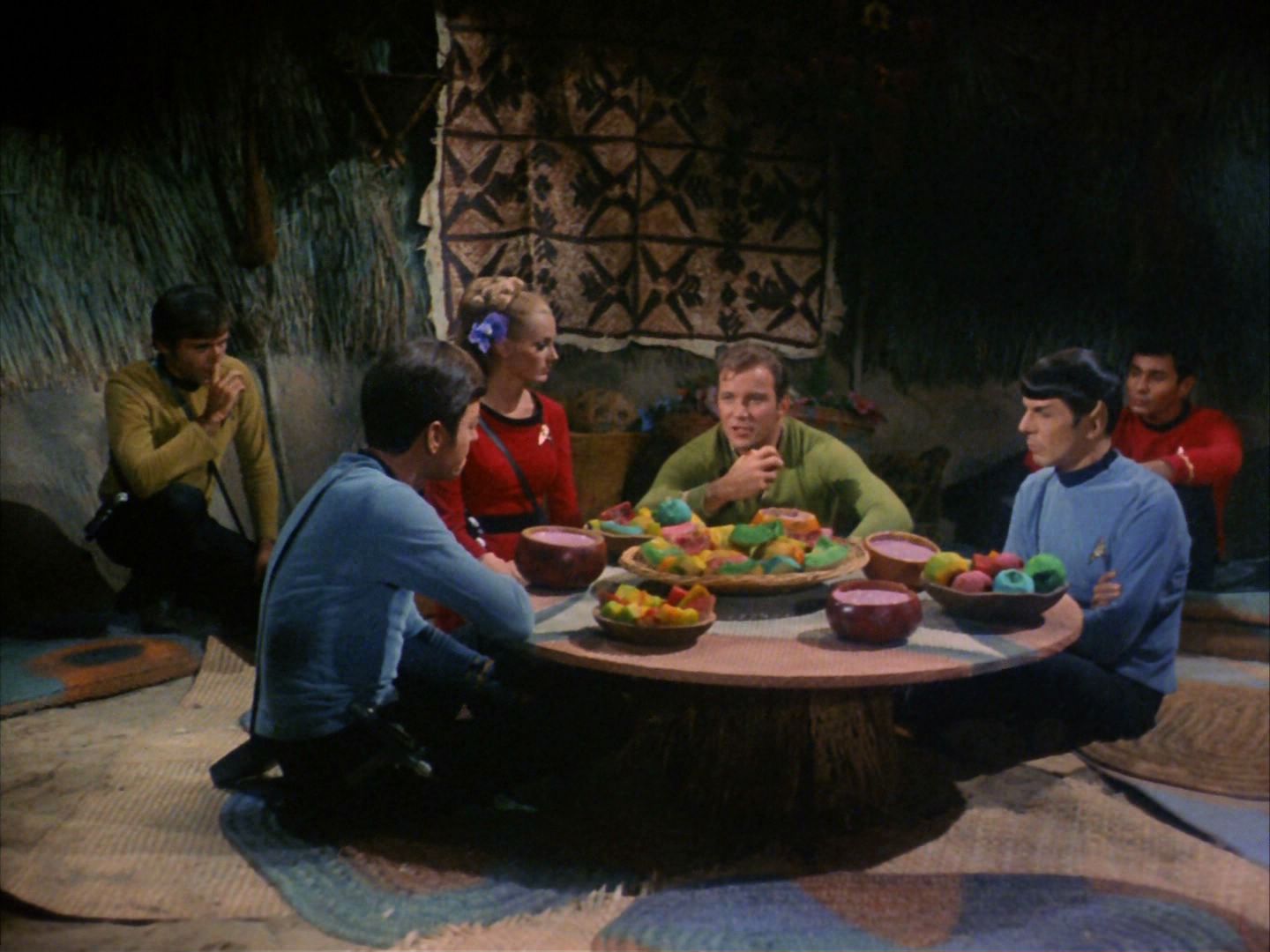 ariane179254_StarTrek_2x05_TheApple_0961.jpg