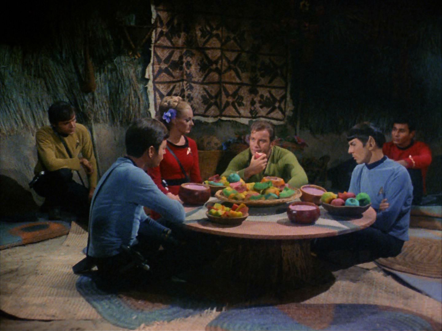 ariane179254_StarTrek_2x05_TheApple_0962.jpg