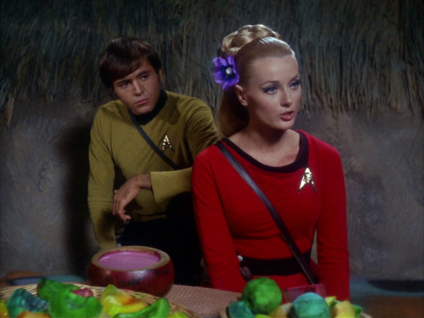 ariane179254_StarTrek_2x05_TheApple_0973.jpg