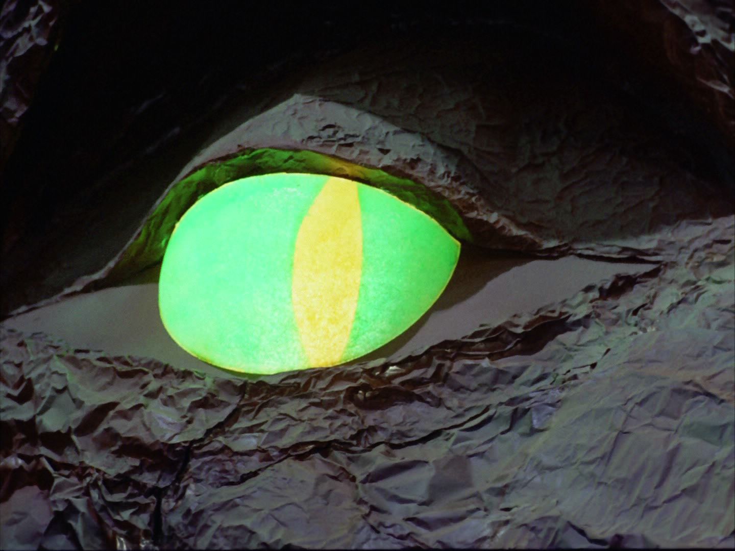 ariane179254_StarTrek_2x05_TheApple_1027.jpg