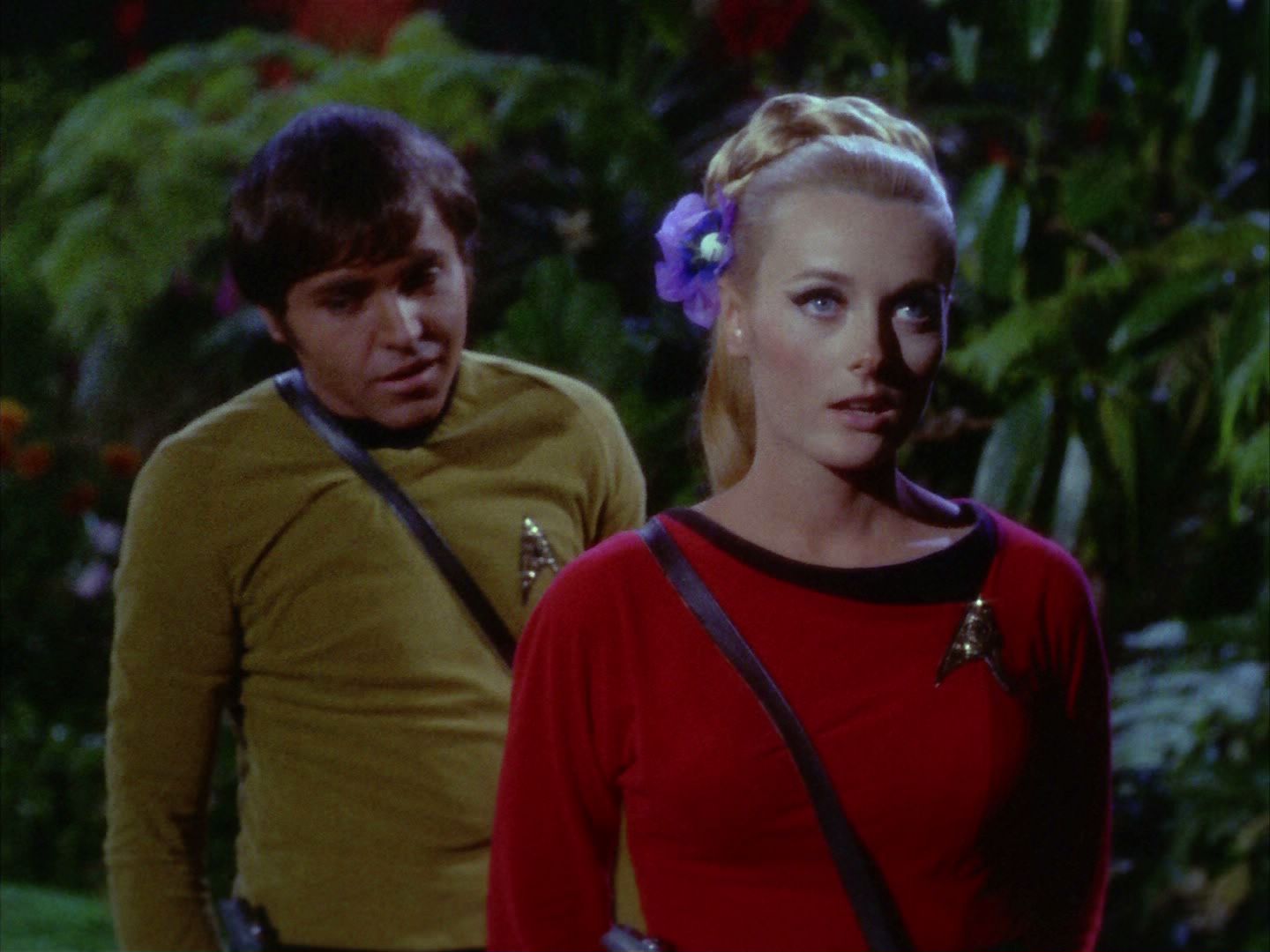 ariane179254_StarTrek_2x05_TheApple_1054.jpg