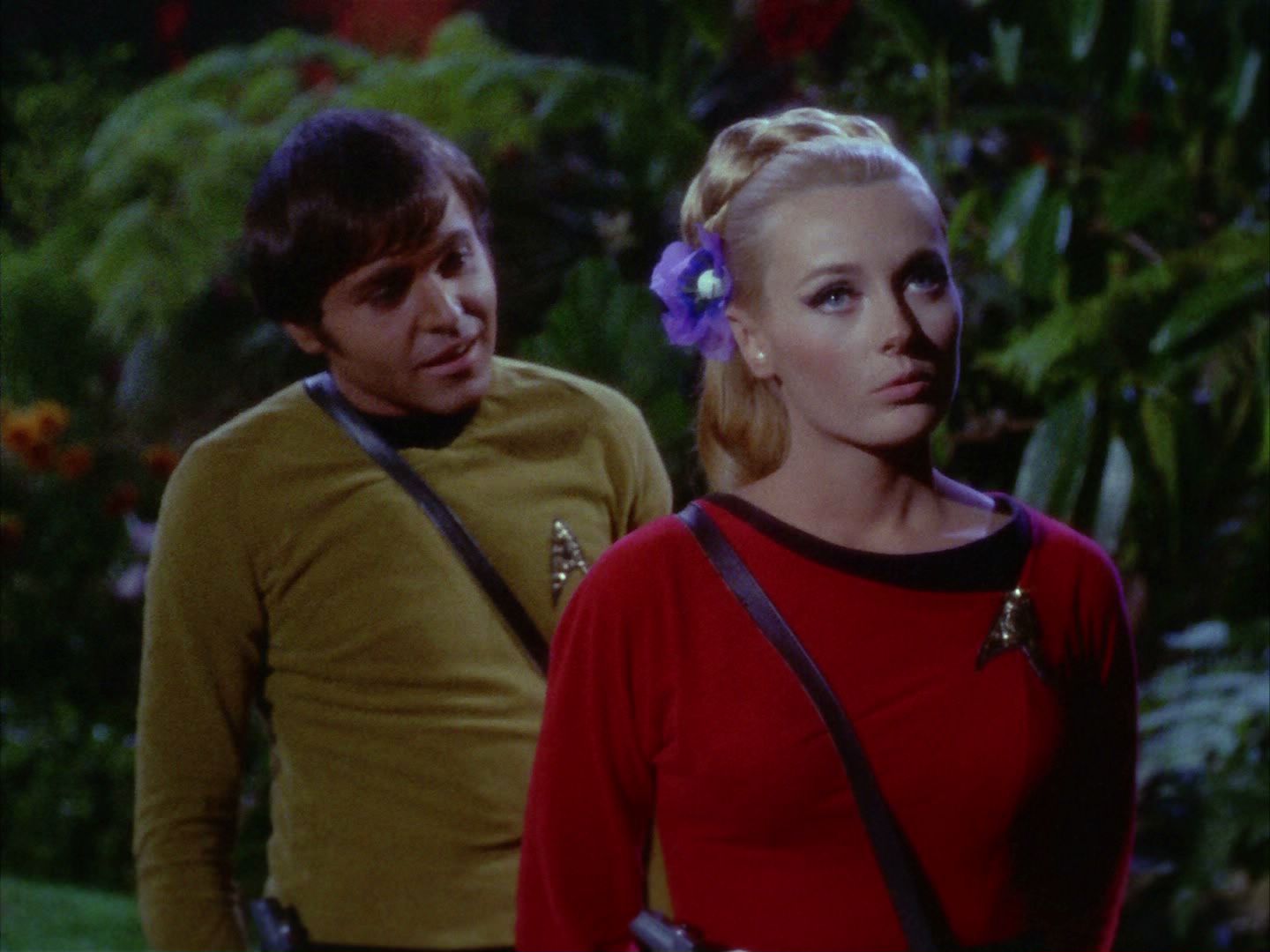 ariane179254_StarTrek_2x05_TheApple_1057.jpg