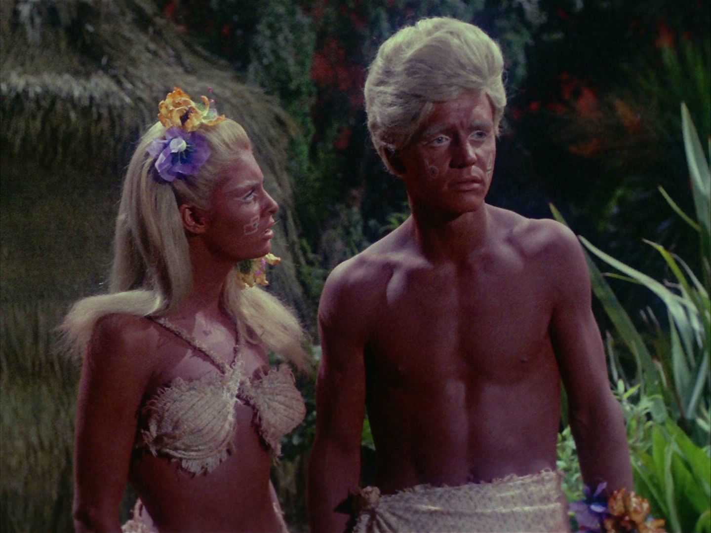 ariane179254_StarTrek_2x05_TheApple_1078.jpg