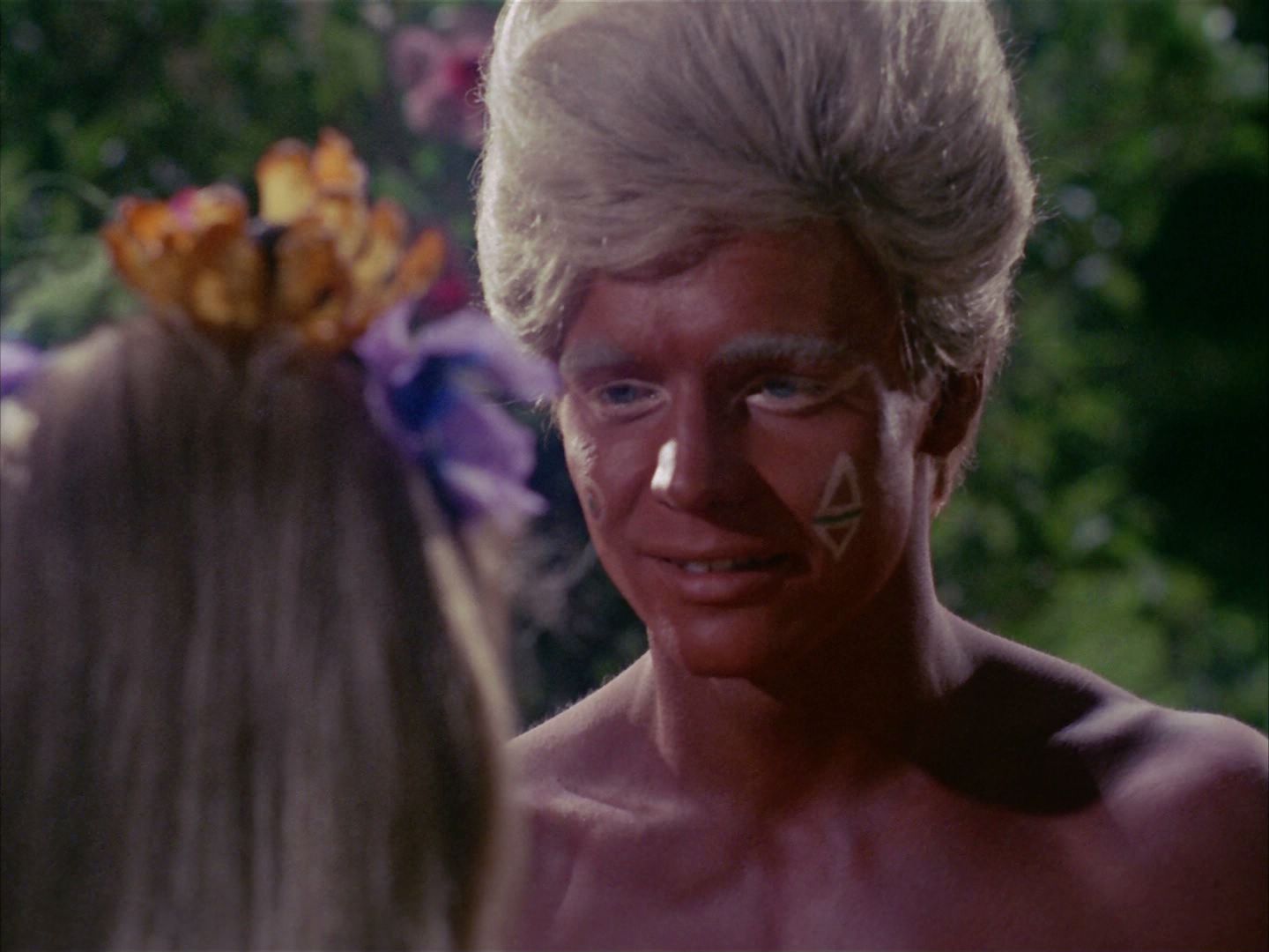 ariane179254_StarTrek_2x05_TheApple_1091.jpg