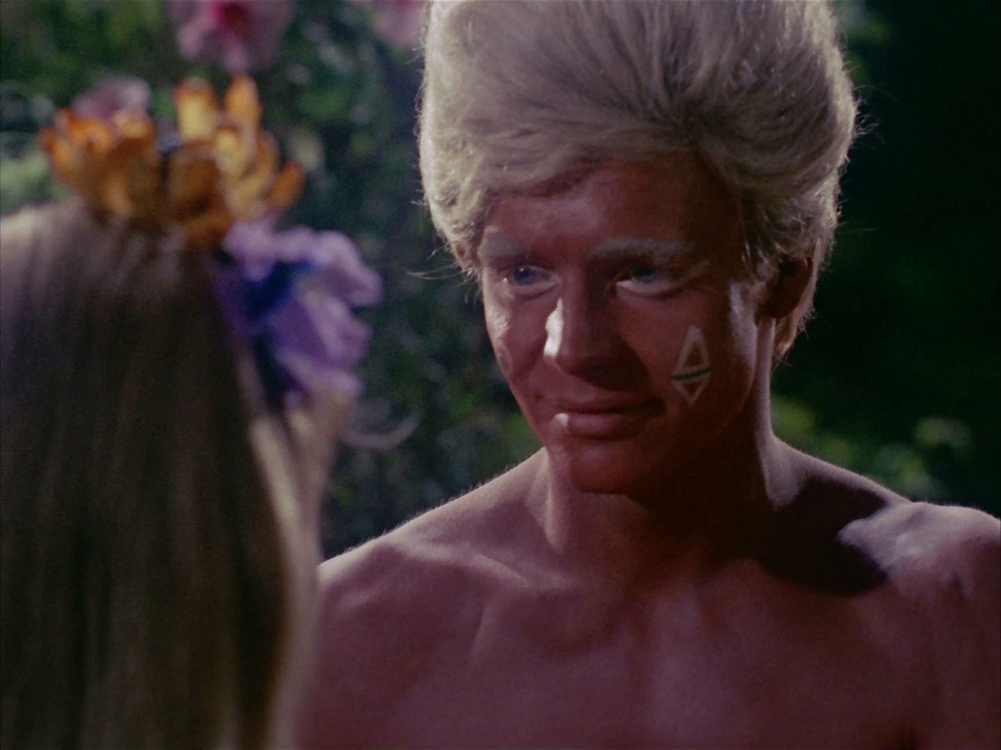 ariane179254_StarTrek_2x05_TheApple_1103.jpg