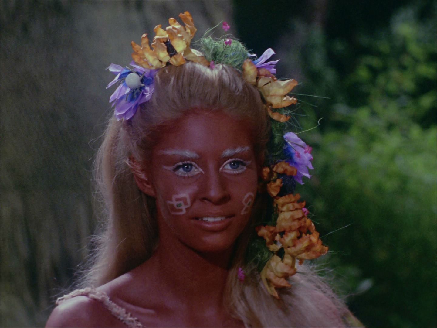 ariane179254_StarTrek_2x05_TheApple_1104.jpg