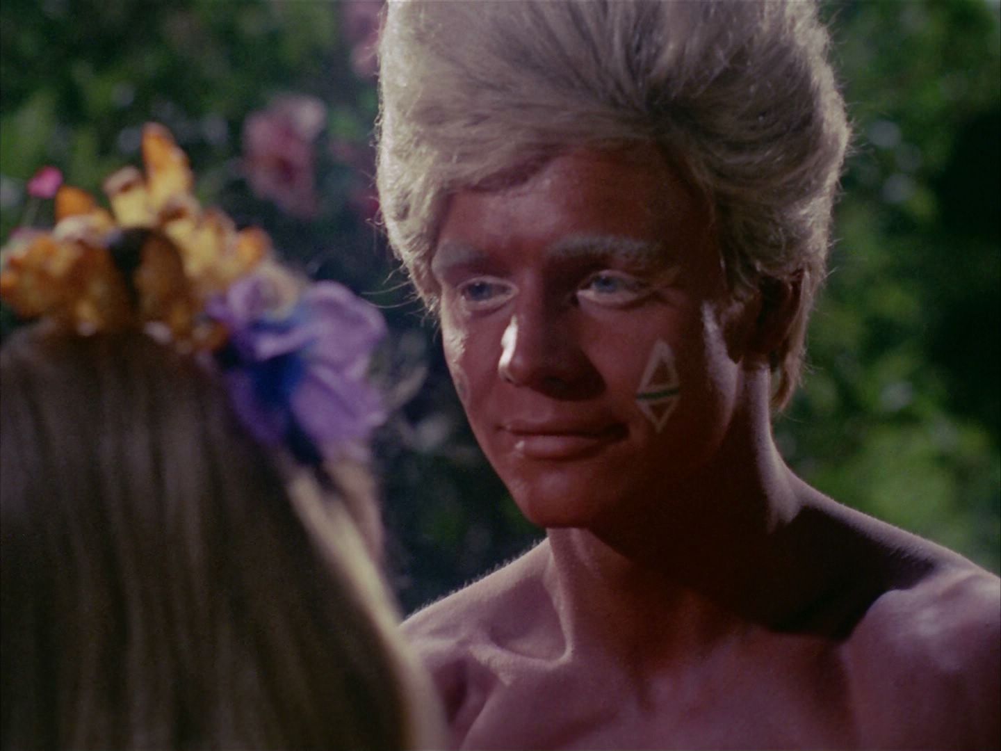 ariane179254_StarTrek_2x05_TheApple_1119.jpg