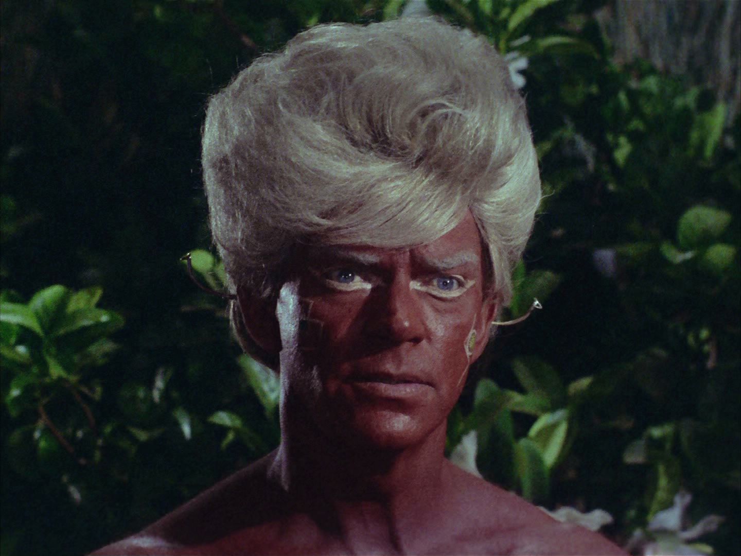 ariane179254_StarTrek_2x05_TheApple_1128.jpg