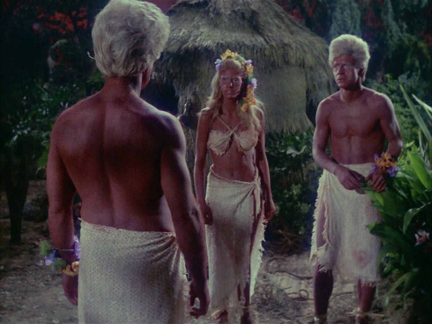 ariane179254_StarTrek_2x05_TheApple_1130.jpg