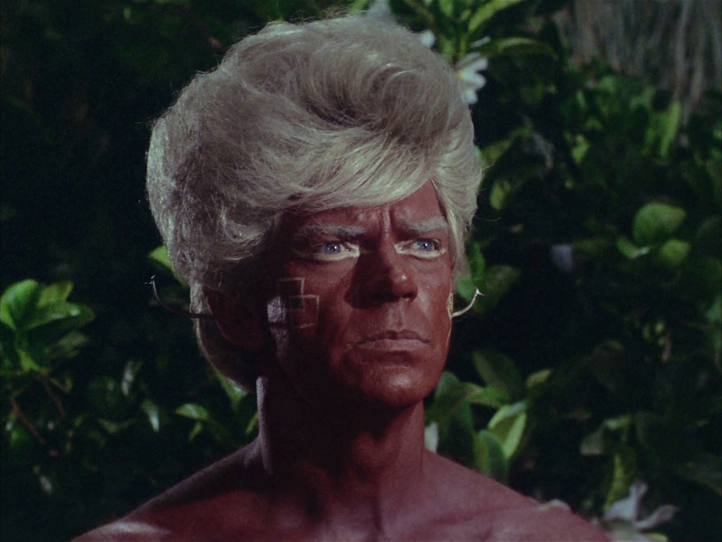 ariane179254_StarTrek_2x05_TheApple_1133.jpg