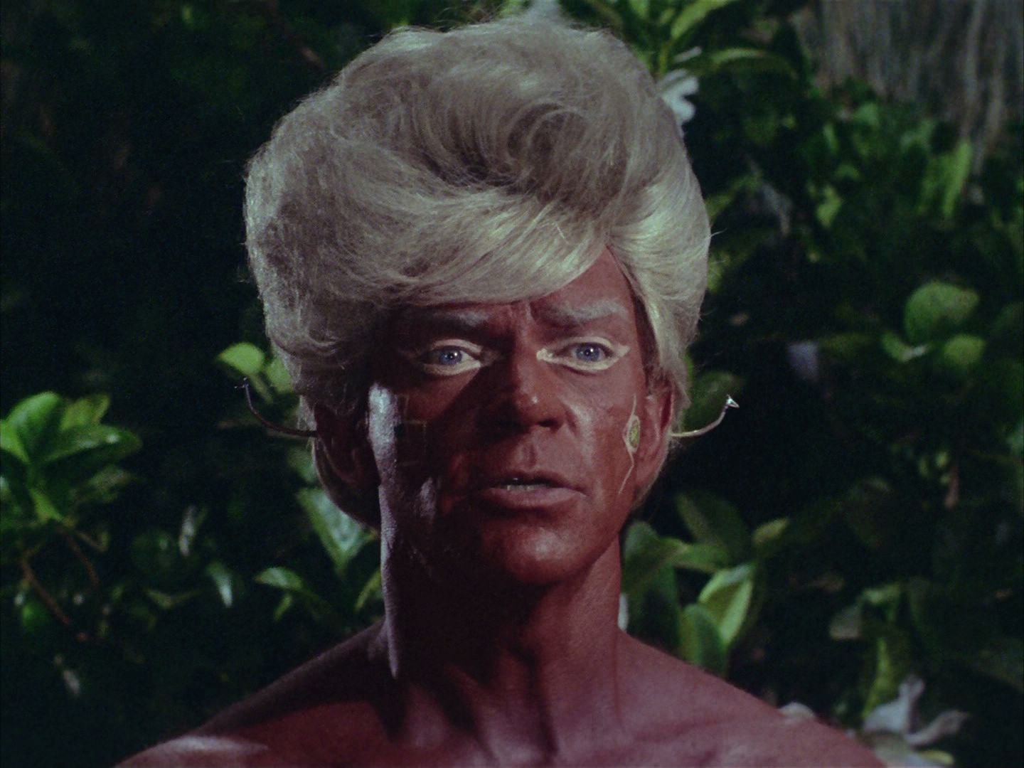 ariane179254_StarTrek_2x05_TheApple_1137.jpg