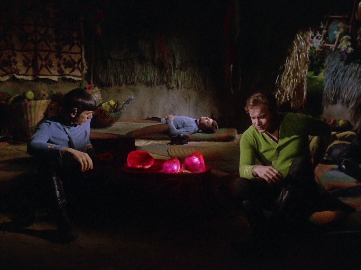ariane179254_StarTrek_2x05_TheApple_1188.jpg