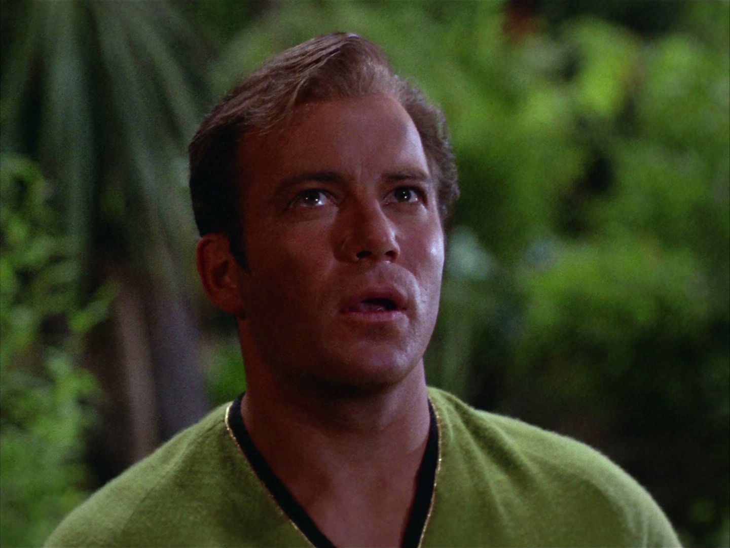 ariane179254_StarTrek_2x05_TheApple_1205.jpg