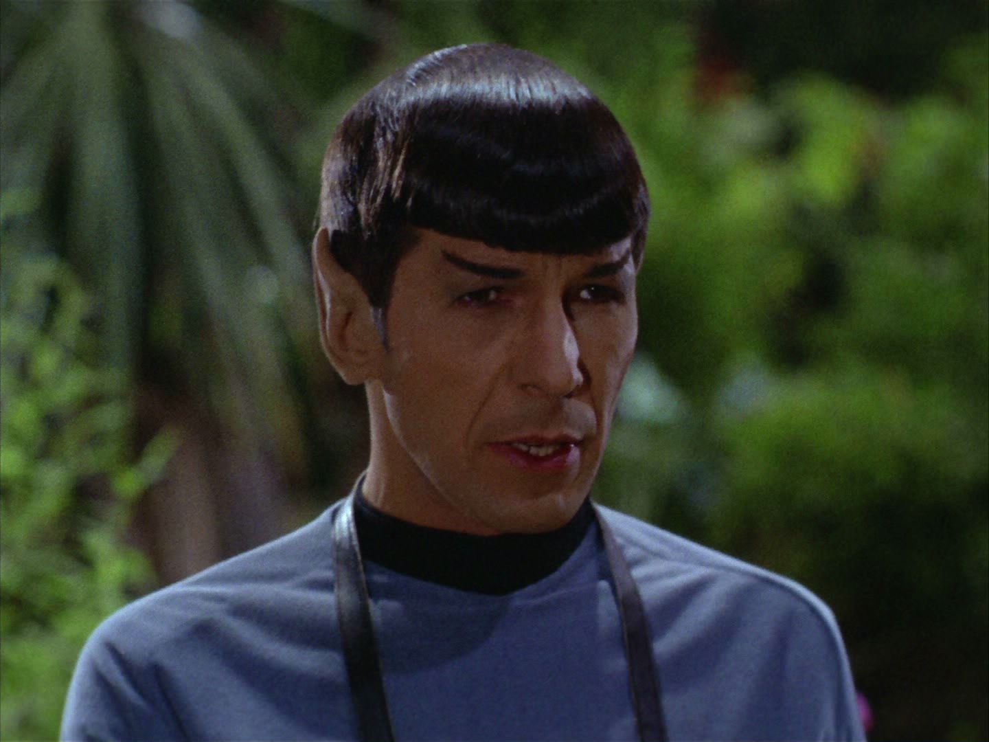 ariane179254_StarTrek_2x05_TheApple_1208.jpg