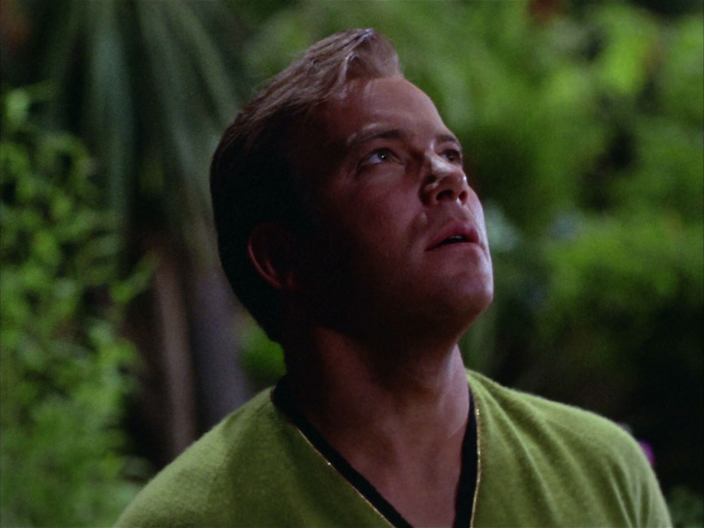 ariane179254_StarTrek_2x05_TheApple_1214.jpg