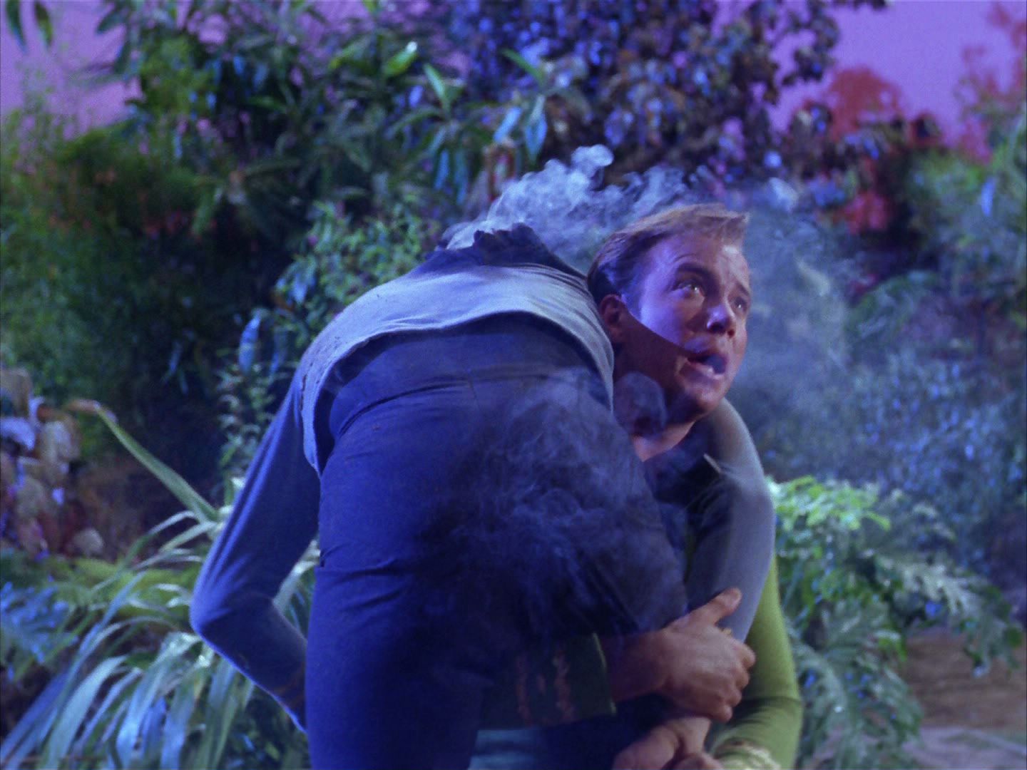 ariane179254_StarTrek_2x05_TheApple_1221.jpg