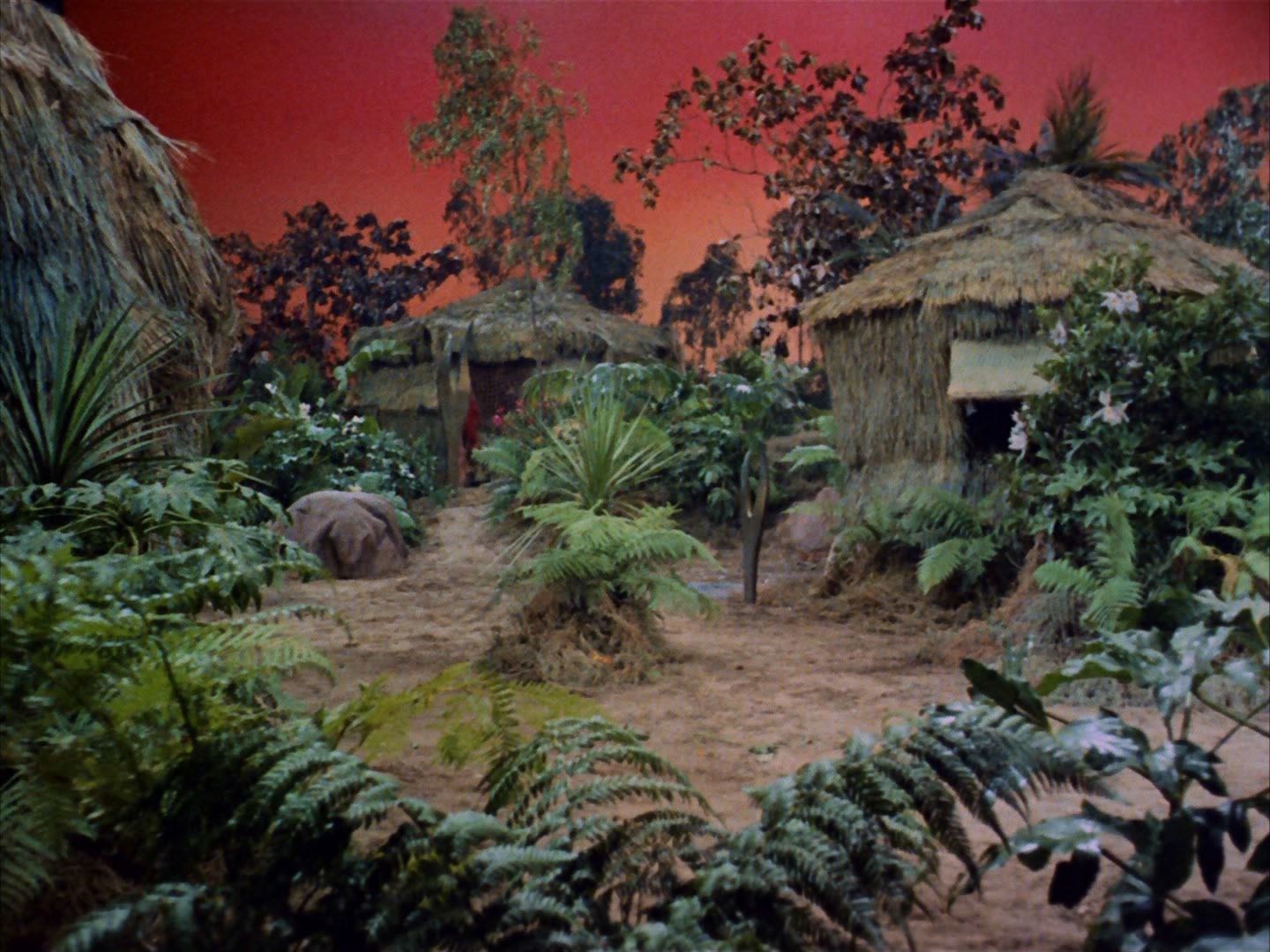 ariane179254_StarTrek_2x05_TheApple_1224.jpg