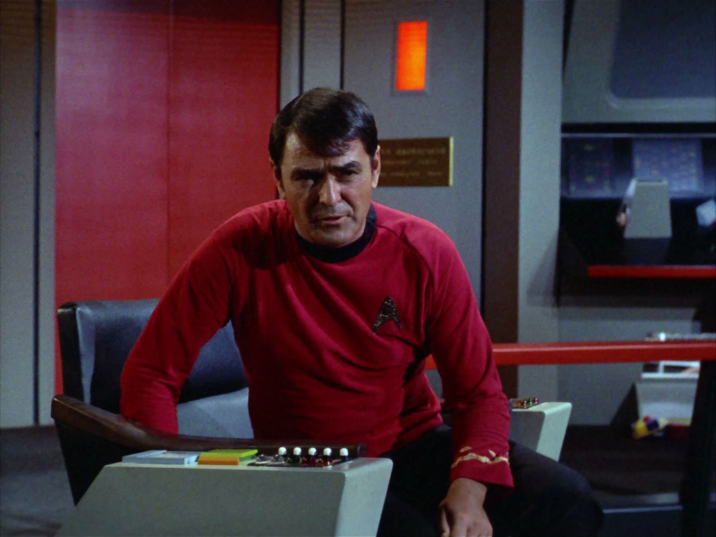ariane179254_StarTrek_2x05_TheApple_1265.jpg