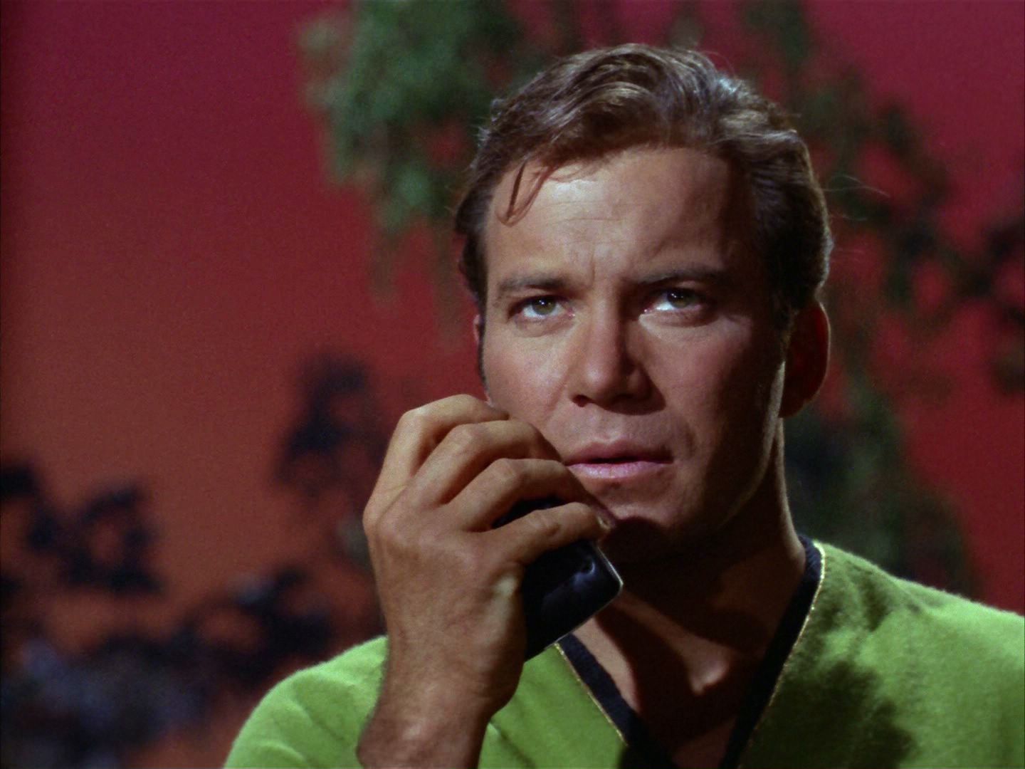 ariane179254_StarTrek_2x05_TheApple_1275.jpg